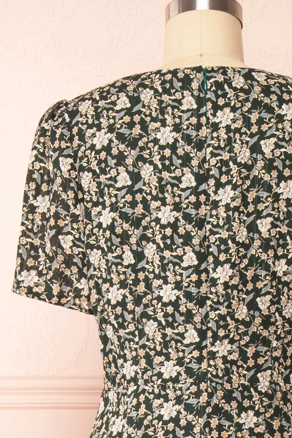 Atawa | Short Sleeve Green Floral Dress