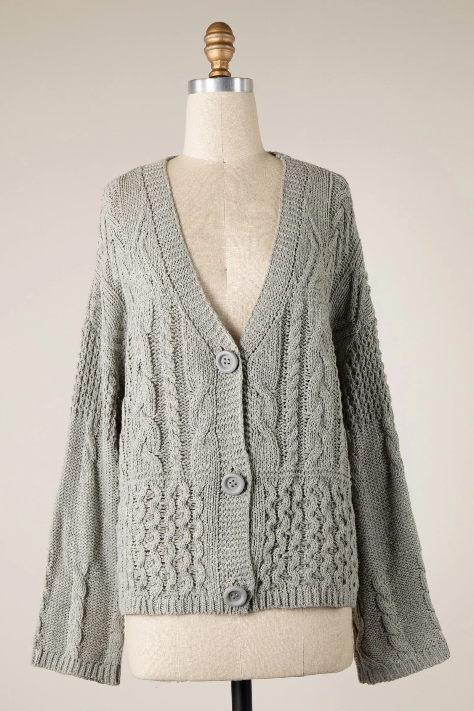 BUTTON DOWN CABLE KNIT CARDIGAN 1 PACK