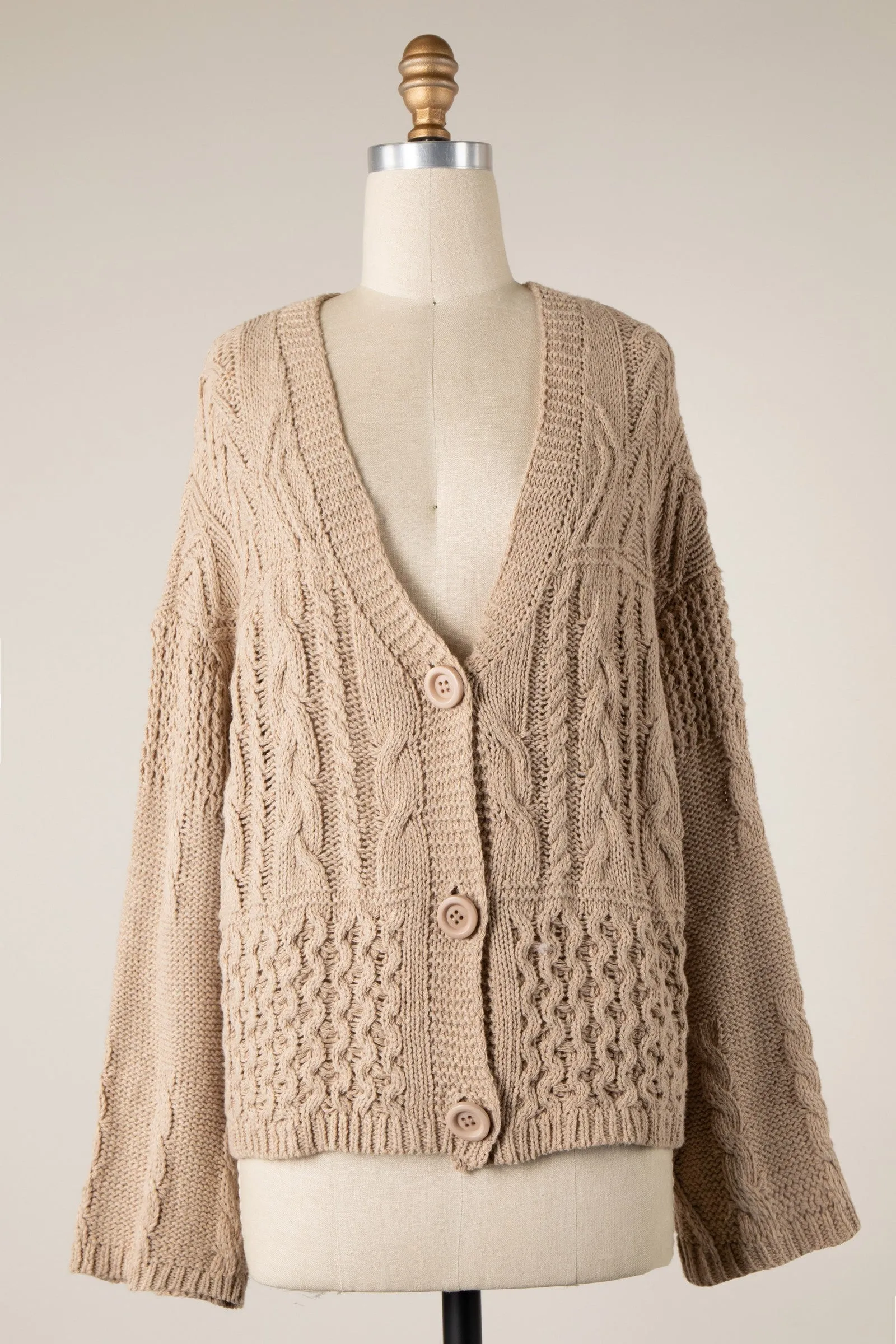 BUTTON DOWN CABLE KNIT CARDIGAN 1 PACK