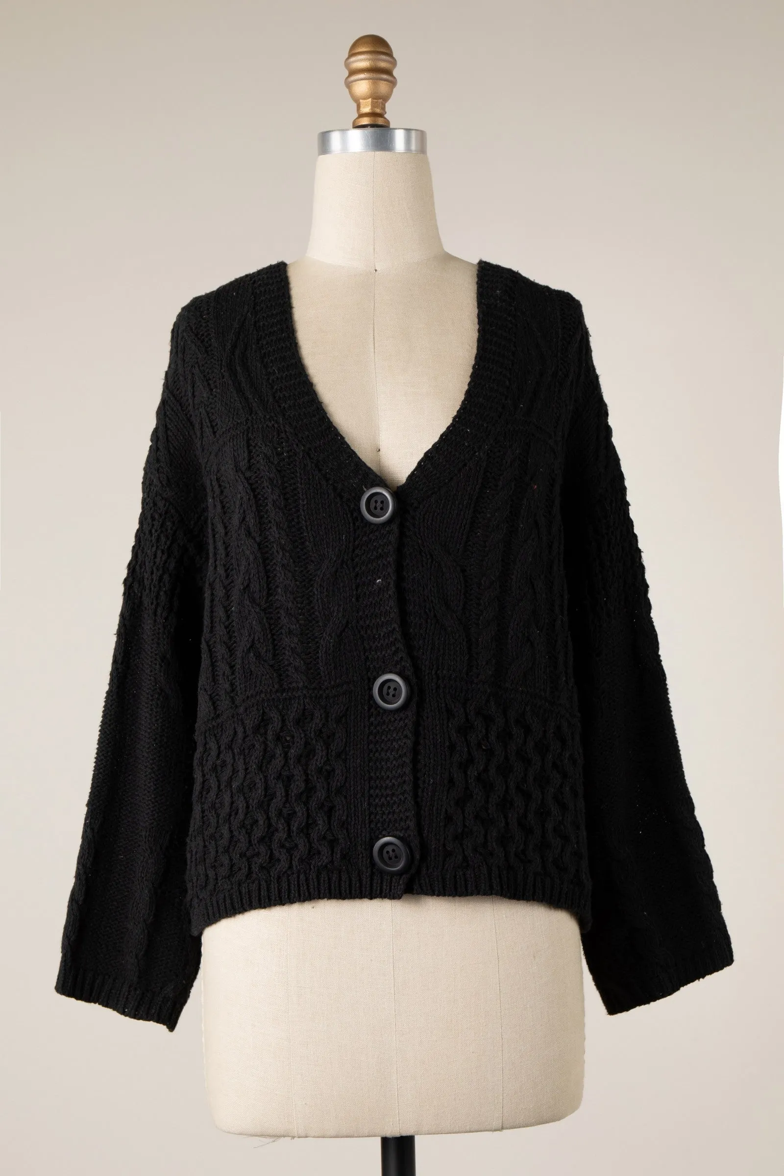 BUTTON DOWN CABLE KNIT CARDIGAN 1 PACK