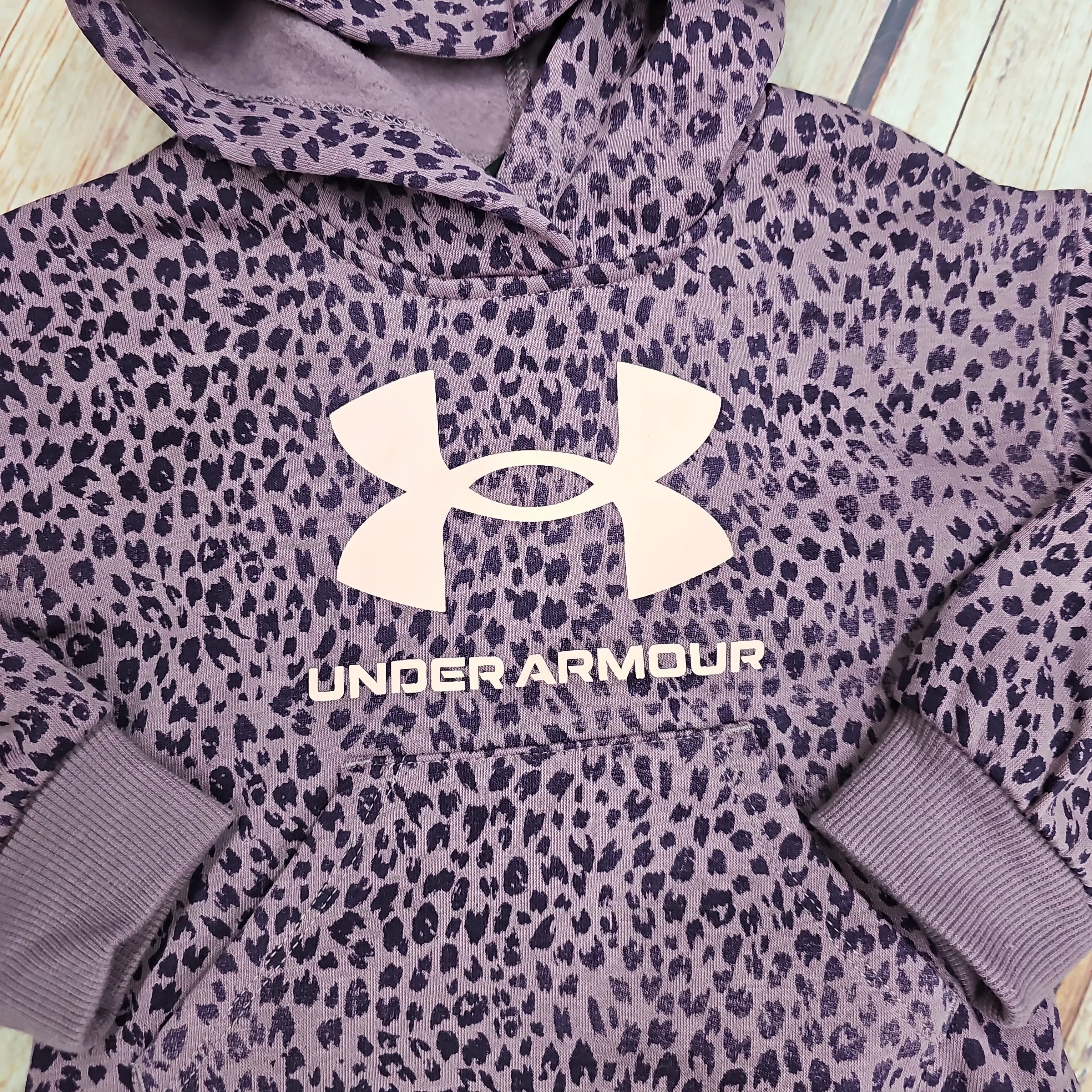 CLEARANCE UA PURPLE LEOPARD PRINT 2PC SET